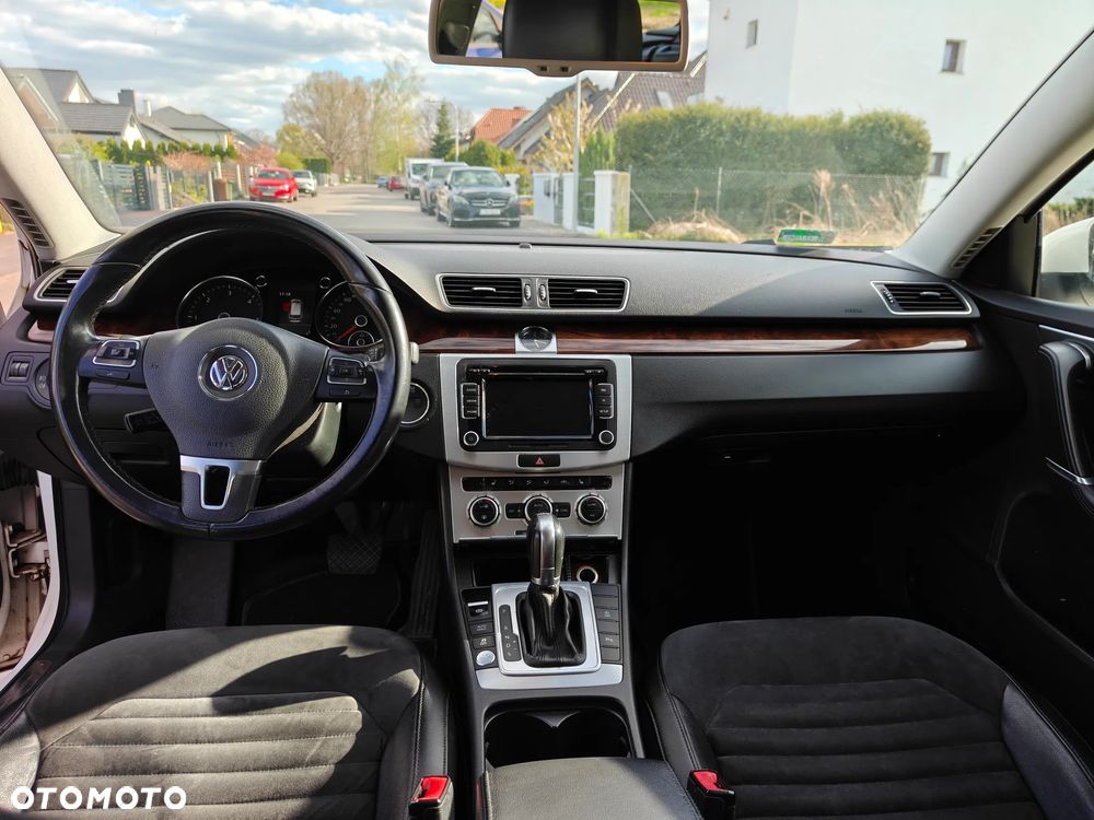 Volkswagen Passat 2.0 TDI Highline DSG - 12