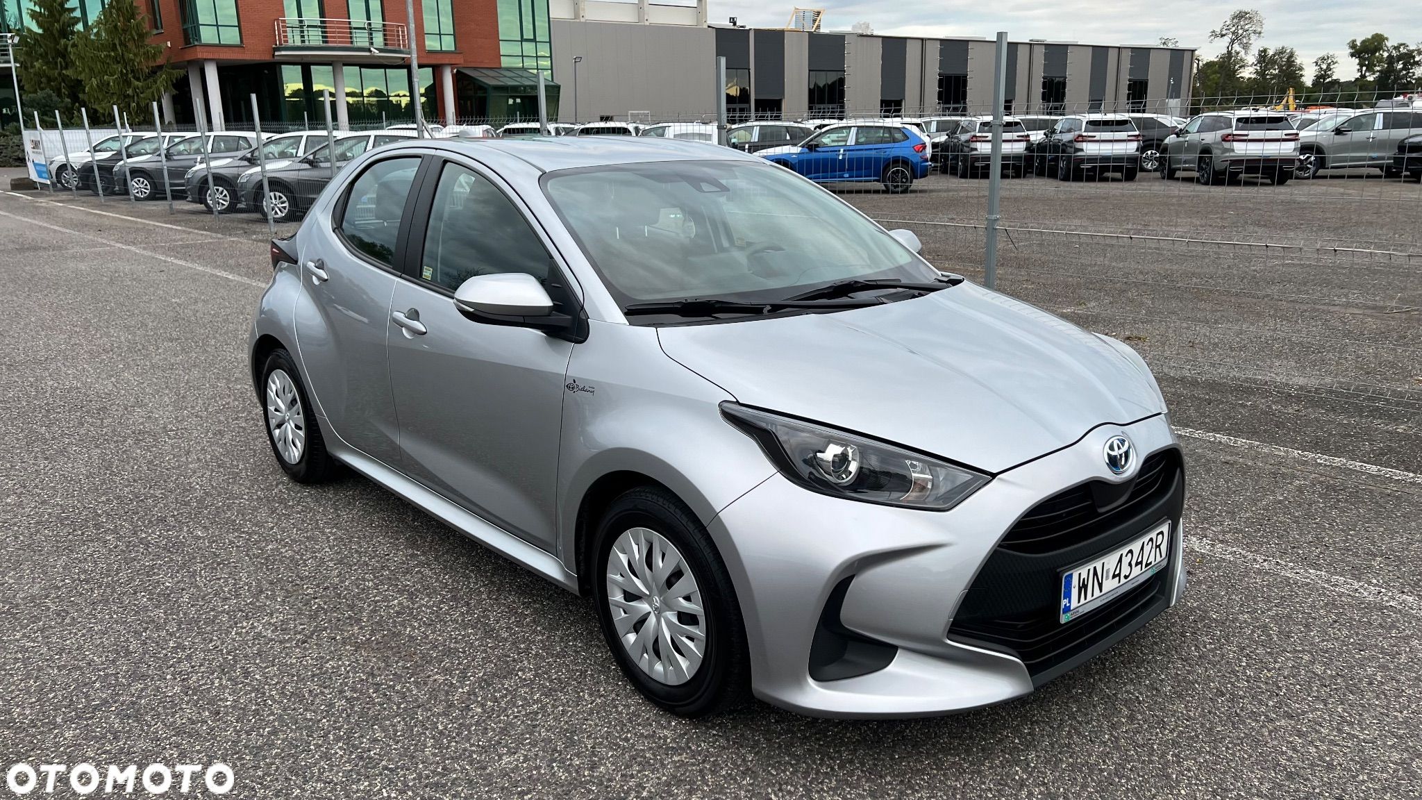 Toyota Yaris Hybrid 1.5 Active - 1