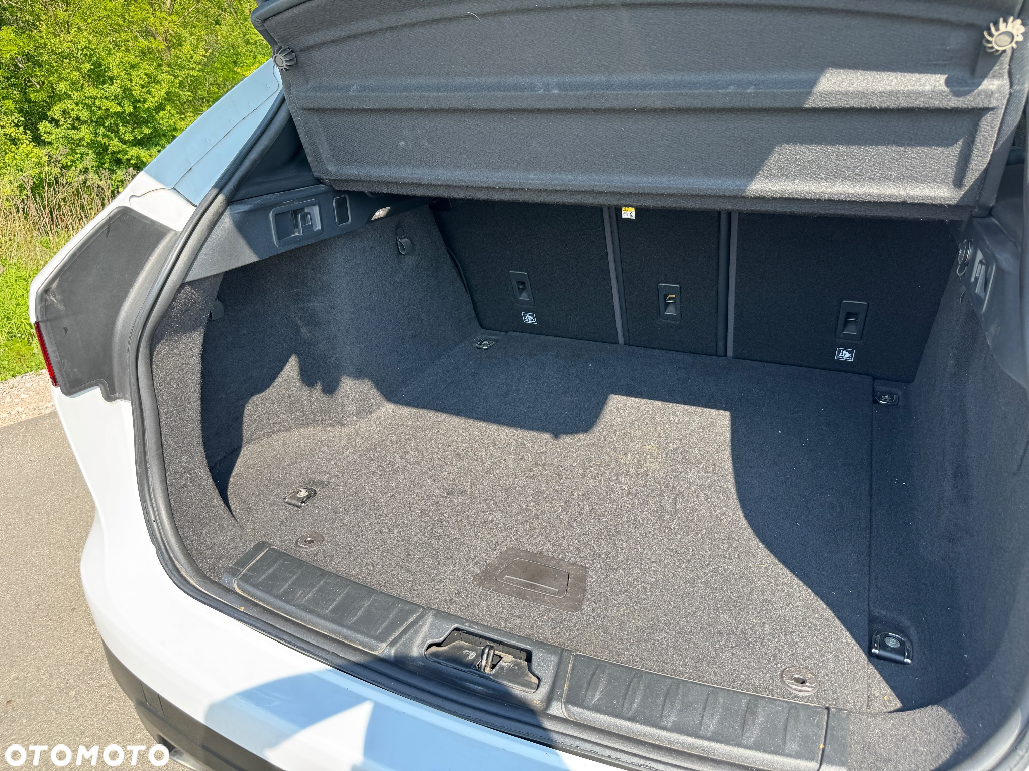 Jaguar F-Pace 20d AWD Portfolio - 18