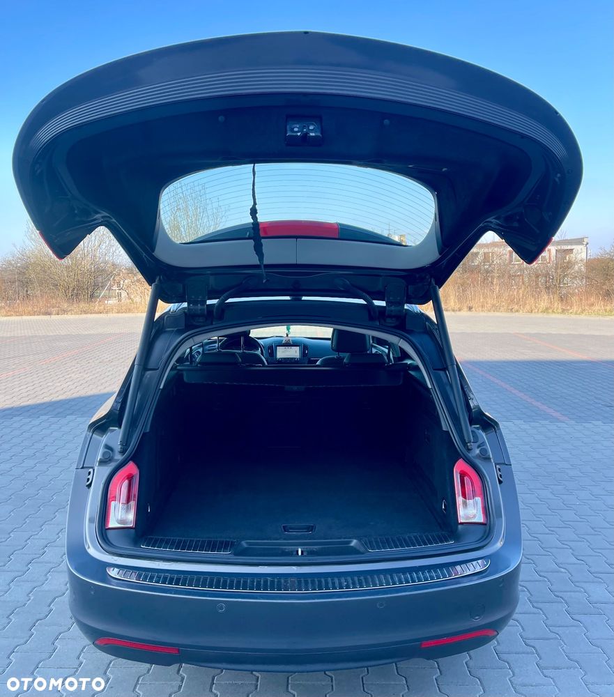 Opel Insignia 2.0 CDTI Design Edition - 10