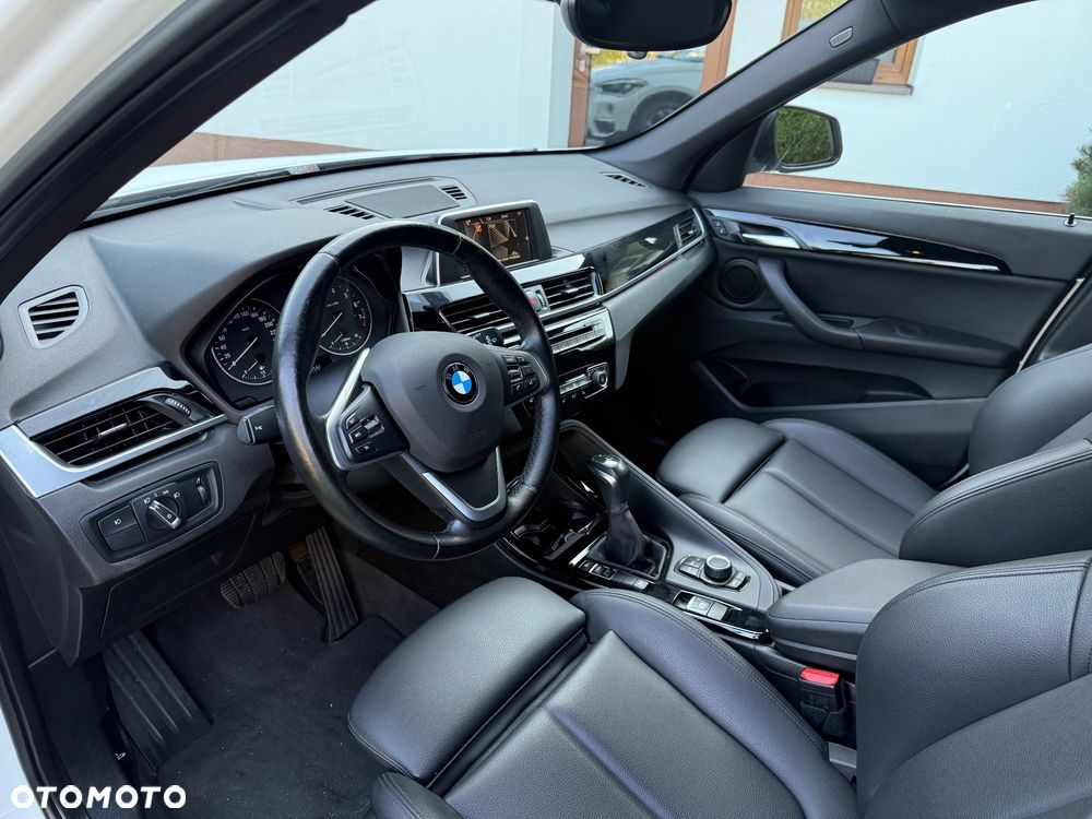 BMW X1 xDrive25i Advantage sport - 12