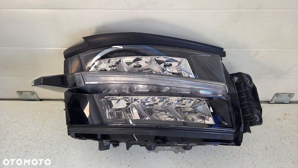 Lampa przednia reflektor led Renault Rangę T 7423645385 - 1