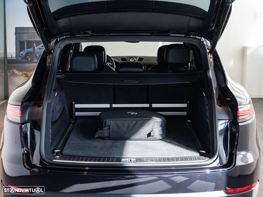 Porsche Cayenne E-Hybrid - 12