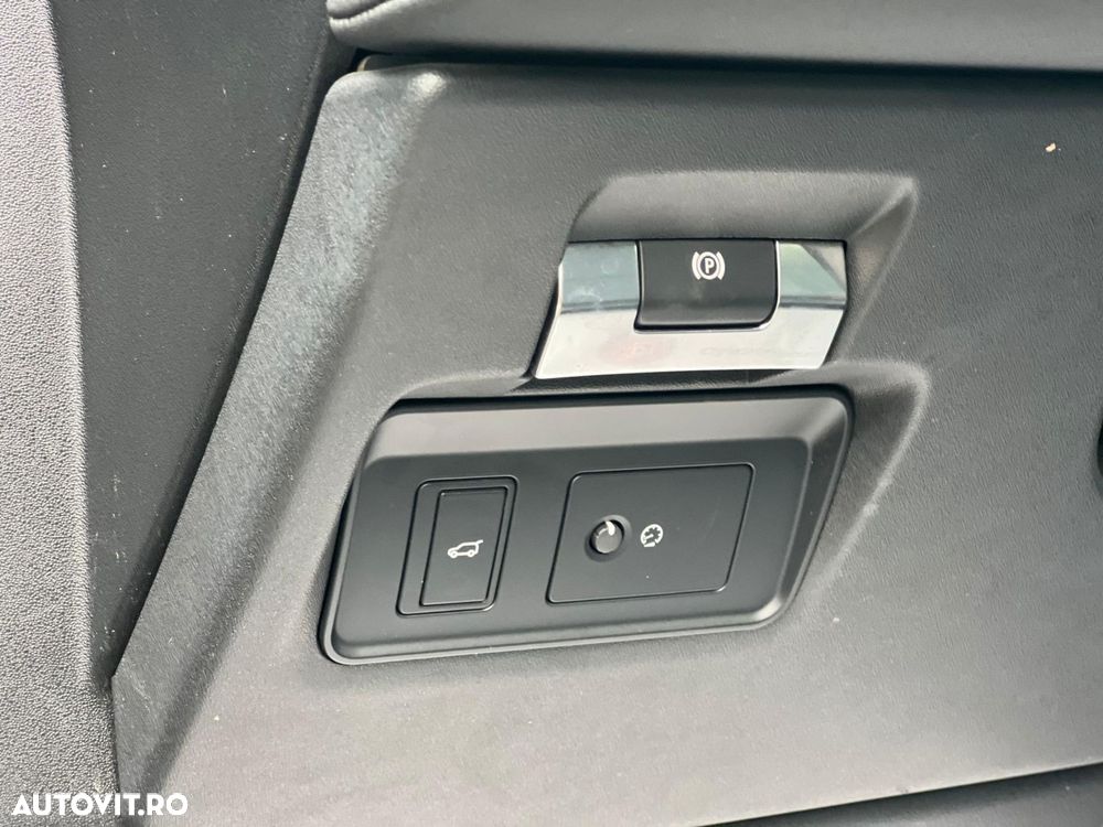 Land Rover Discovery Sport - 27