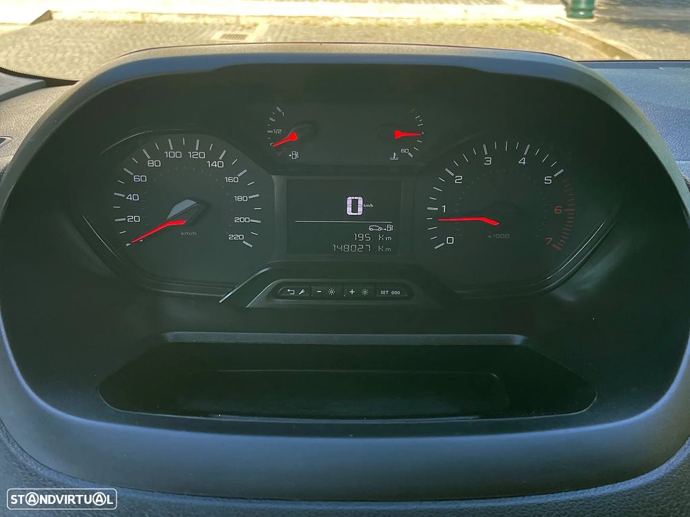 Peugeot Partner 1.5 HDI IVA Dedutível - 31