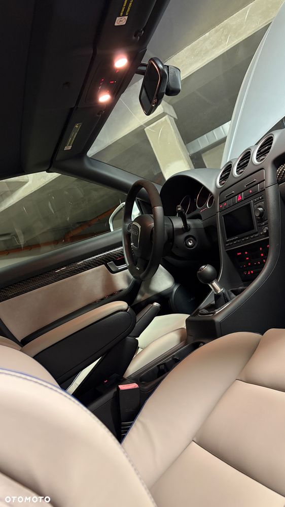 Audi RS4 Cabrio Standard - 20
