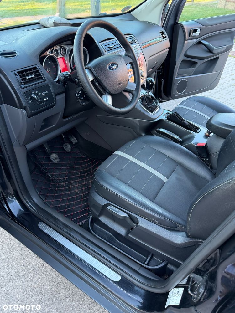 Ford Kuga 2.0 TDCi 2x4 Trend - 30