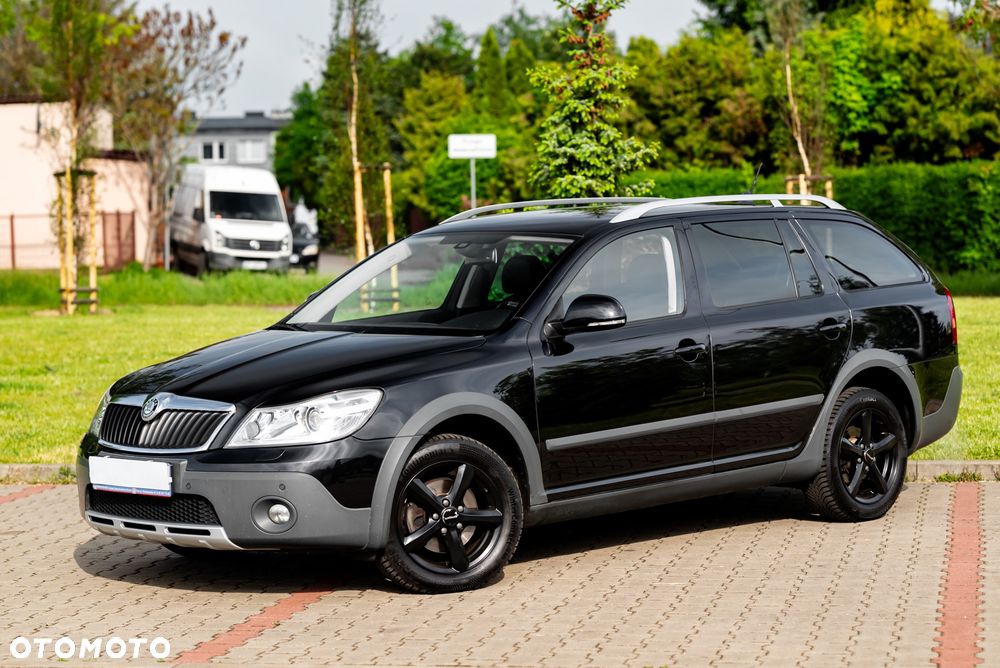 Skoda Octavia 2.0 TDI DPF 4x4 DSG Scout - 12