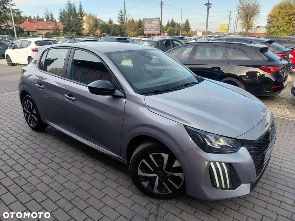 Peugeot 208 - 4