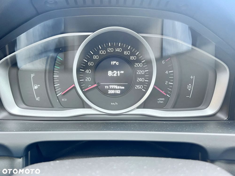 Volvo V60 D3 Drive-E Dynamic Edition (Momentum) - 2