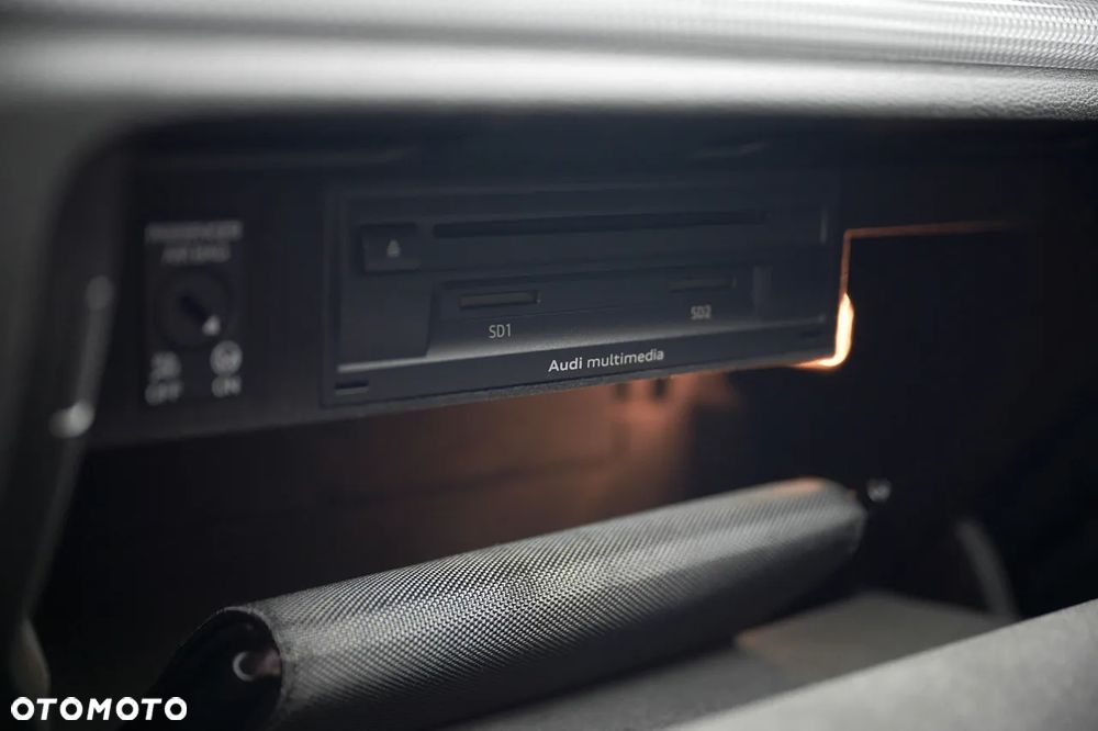 Audi A3 Sportback 2.0 TDI quattro Ambiente - 38
