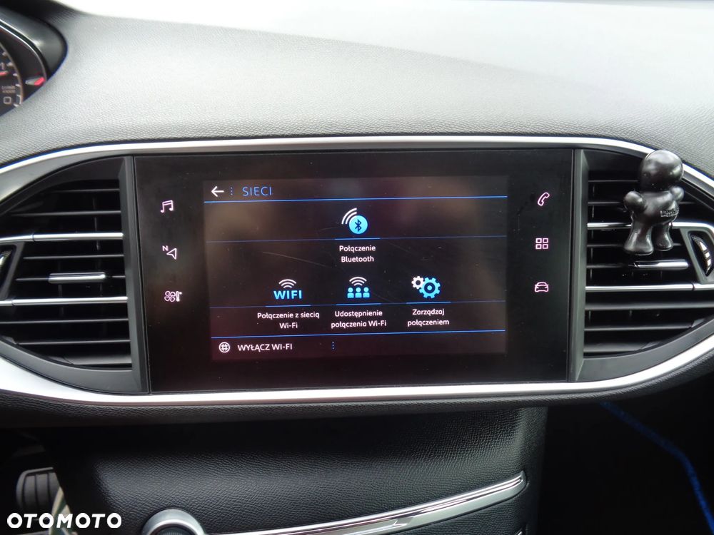 Peugeot 308 BlueHDi 130 EAT8 Stop & Start Active Business-Paket - 27
