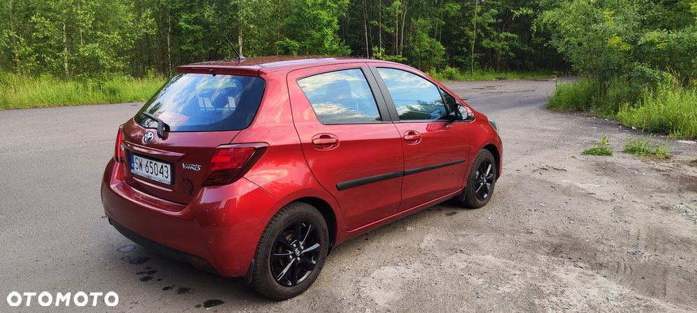 Toyota Yaris 1.33 Premium EU6 - 2