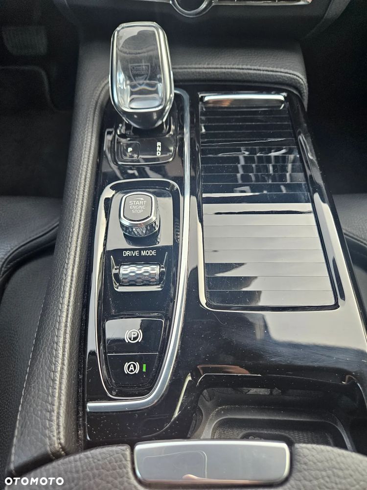 Volvo S90 T8 Recharge AWD Geartronic Inscription - 17