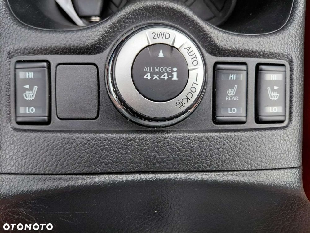 Nissan X-Trail - 25