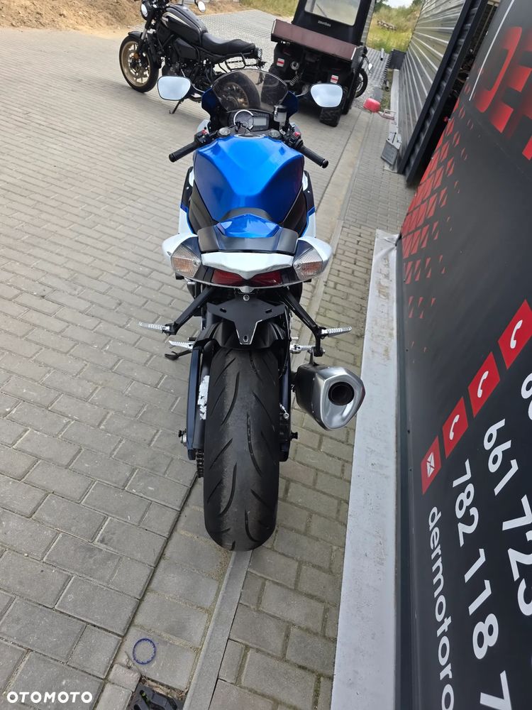 Suzuki GSX-R - 20