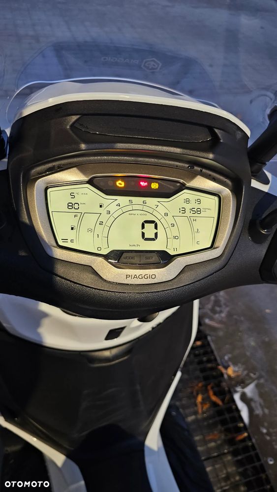 Piaggio Beverly - 15