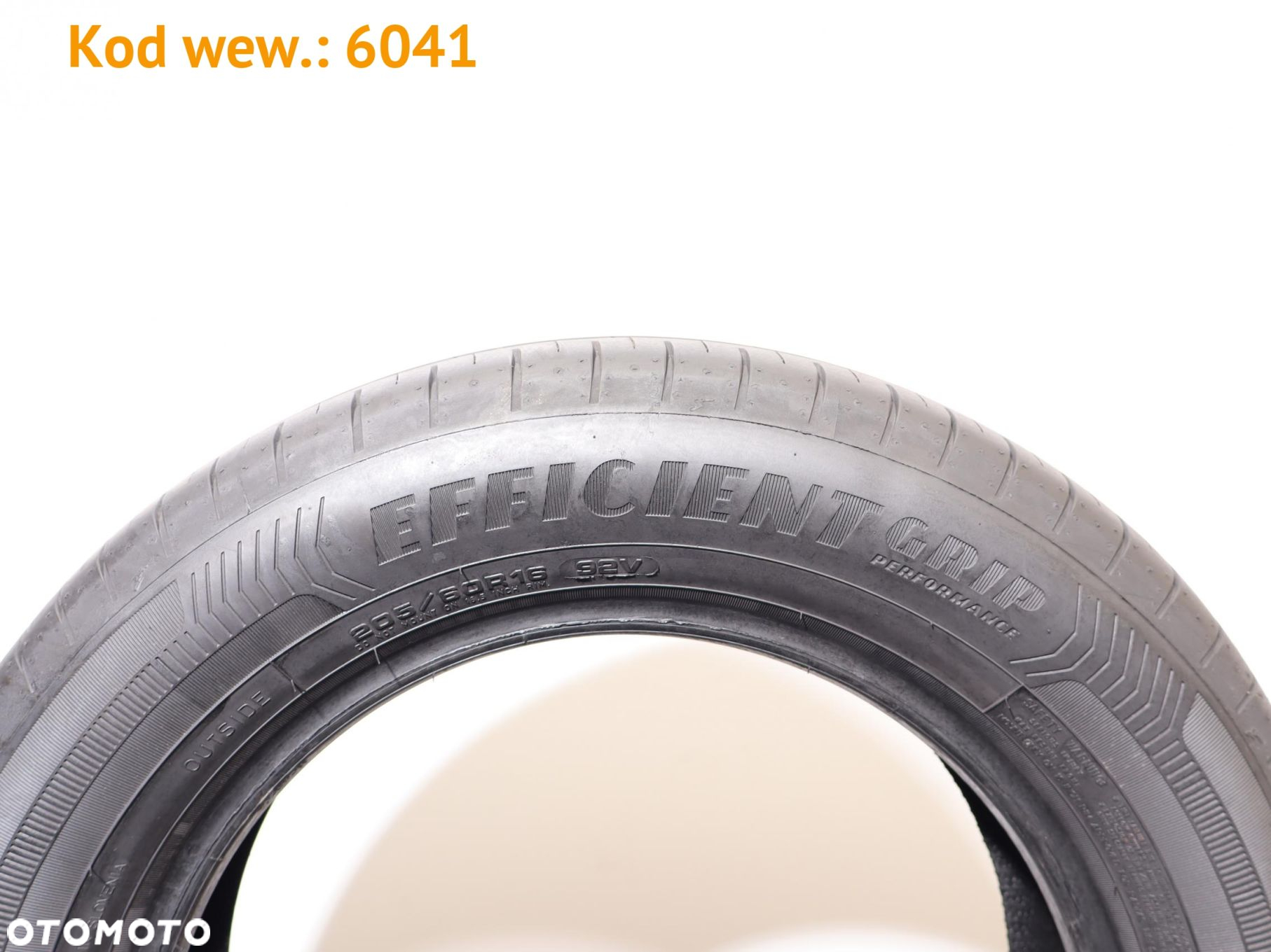 Goodyear Efficientgrip Performance - 205/60 R16 - 5