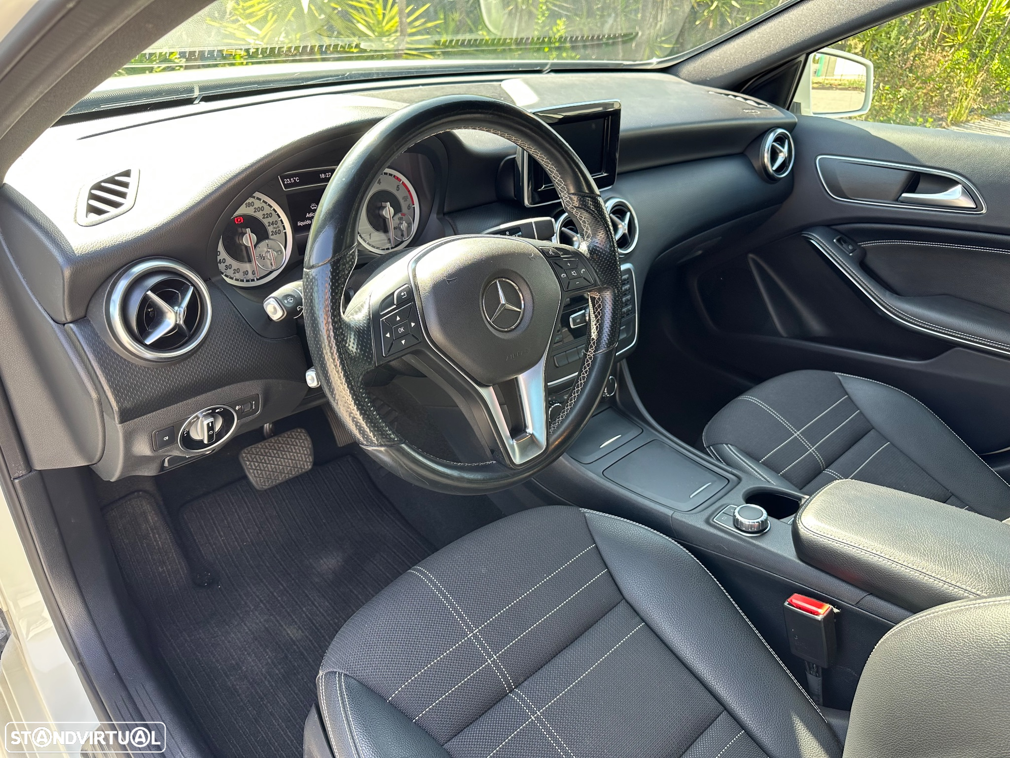 Mercedes-Benz A 180 CDI 7G-DCT Urban - 11