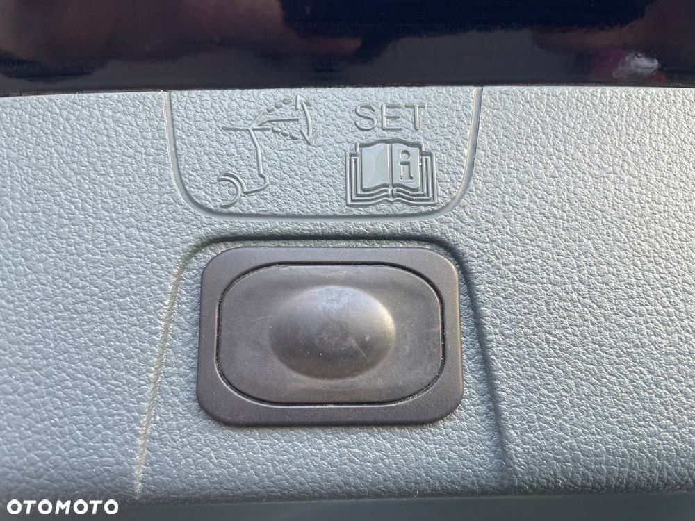 Ford C-MAX 2.0 TDCi Titanium - 20