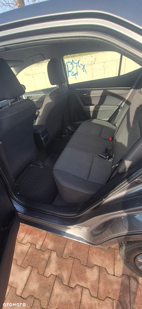 Toyota Corolla 1.6 Premium - 12