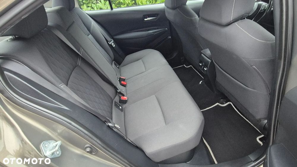 Toyota Corolla 1.8 Hybrid Comfort - 16