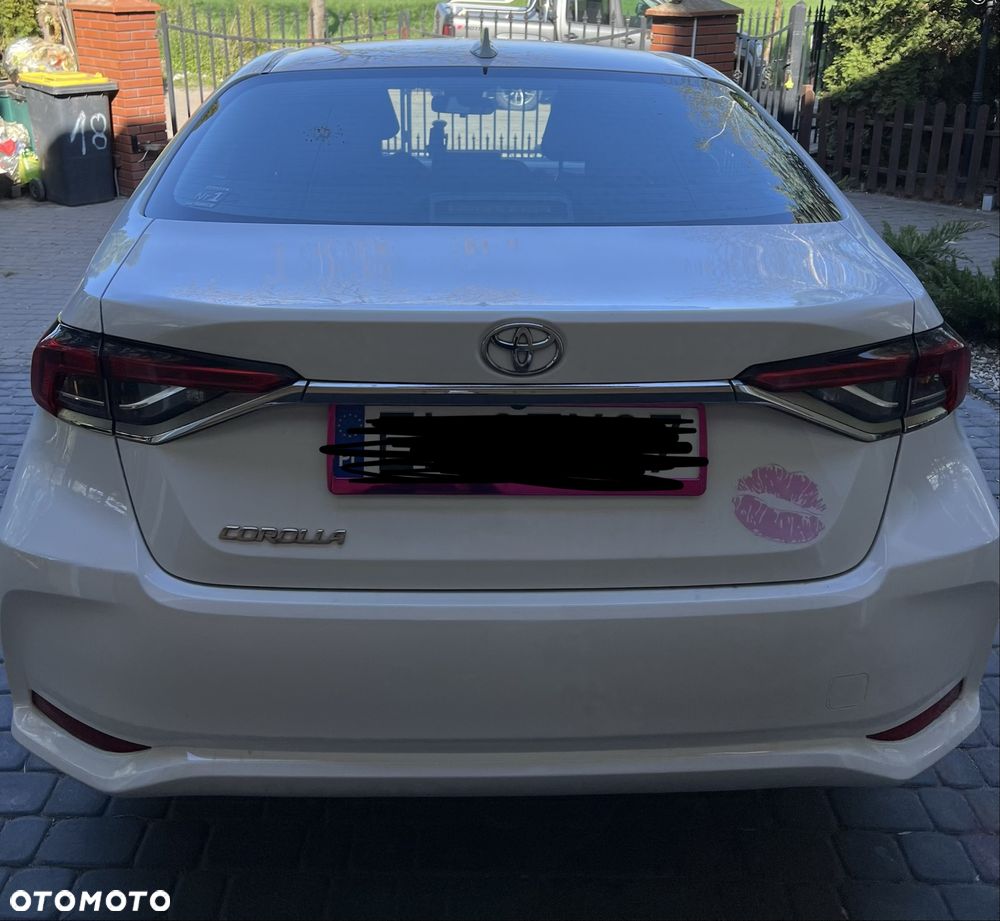 Toyota Corolla - 2