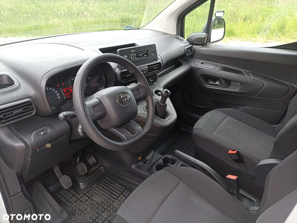 Toyota Proace City - 14
