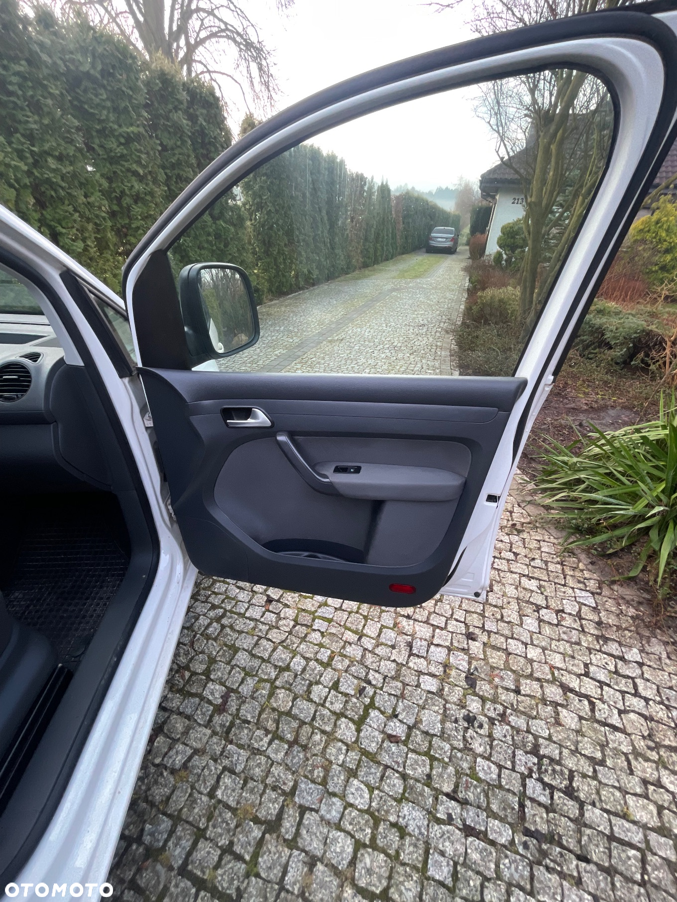 Volkswagen Caddy 2.0 TDI Highline - 21