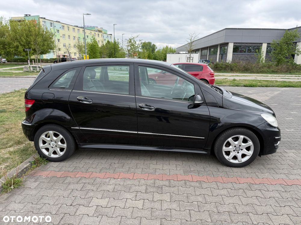 Mercedes-Benz Klasa B 180 CDI - 17