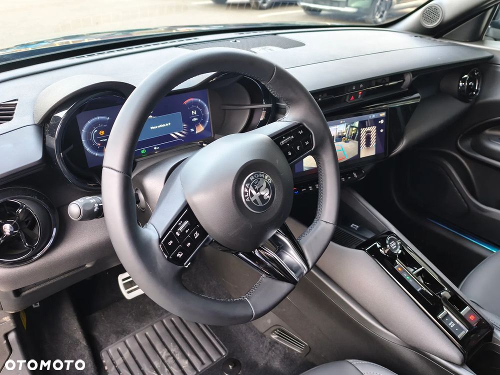 Alfa Romeo Junior 1.2 VGT Ibrida Ti - 22