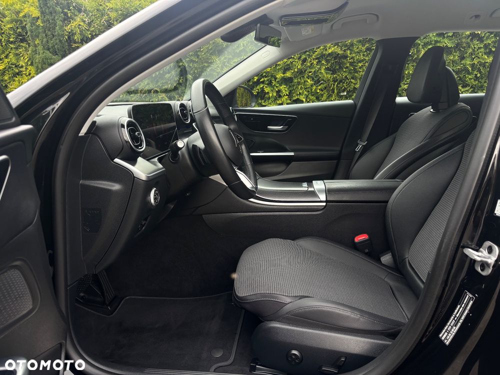 Mercedes-Benz Klasa C 220 d 9G-TRONIC Avantgarde - 17