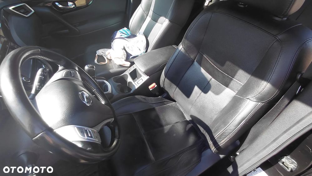 Nissan Qashqai 1.6 DCi 4x4 Tekna - 10