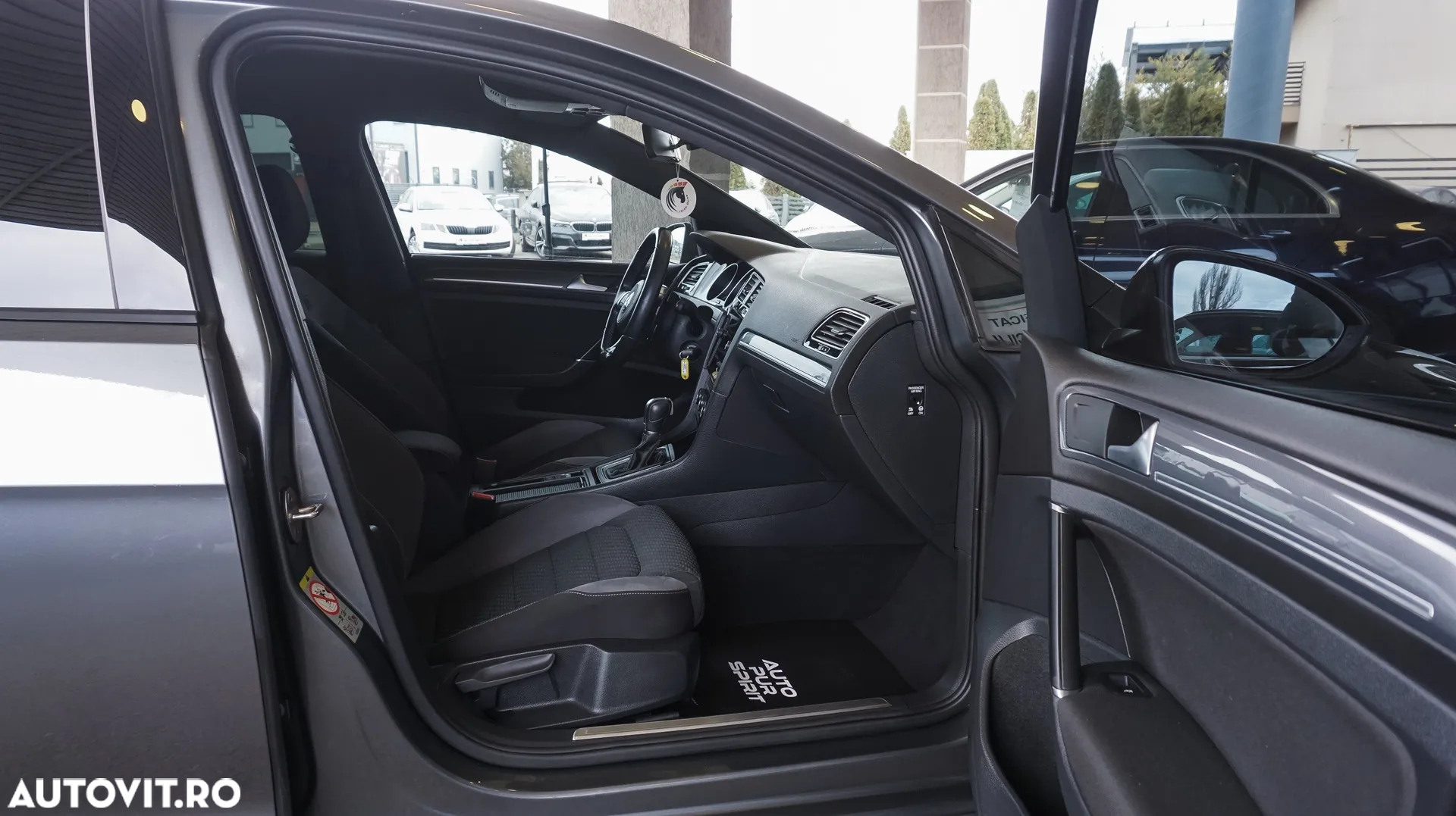 Volkswagen Golf 1.5 TSI ACT OPF DSG Highline - 24