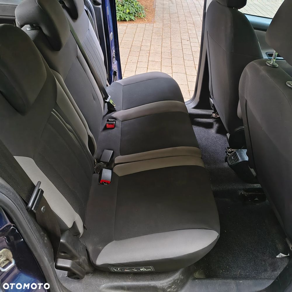 Fiat Doblo 1.4 16V Easy - 12