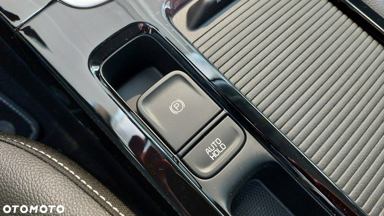 Kia XCeed - 23