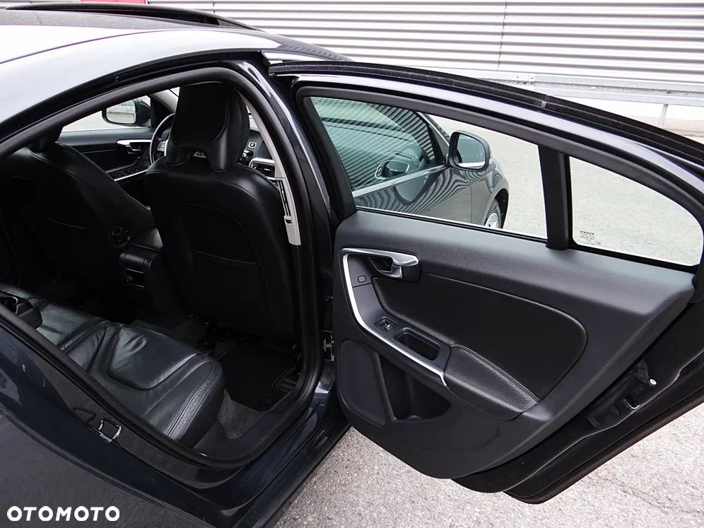 Volvo S60 D3 Summum - 39