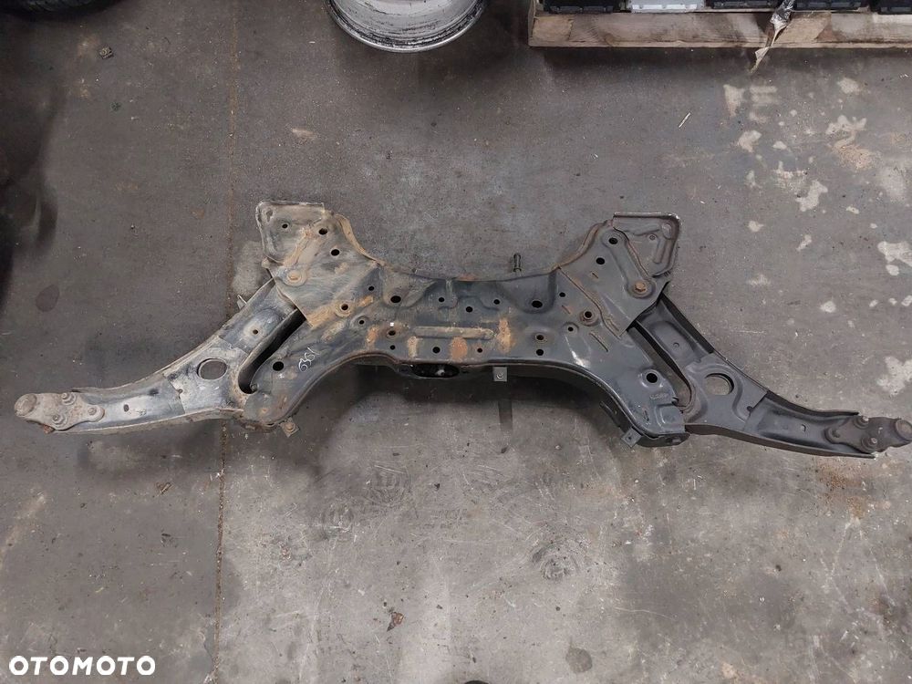 SANKI WÓZEK KOŁYSKA SILNIKA KIA CEED II 1.6 CRDI 62401-A2700 - 1