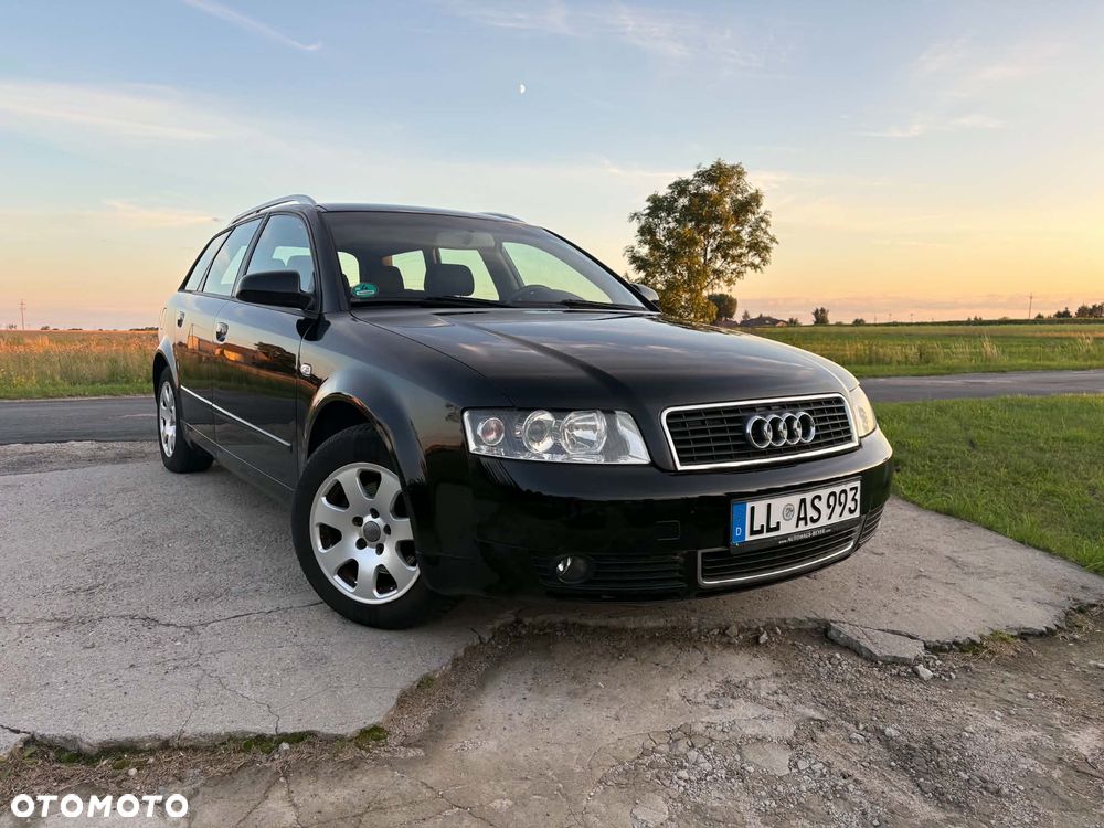 Audi A4 Avant - 1