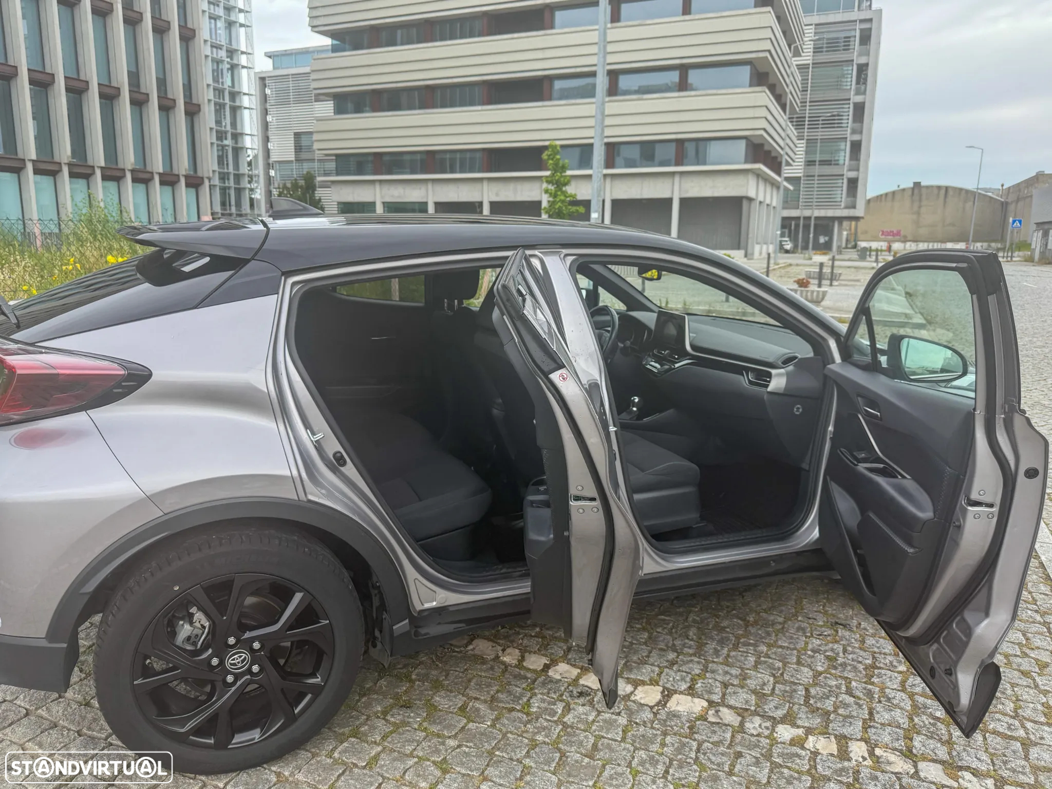 Toyota C-HR 1.8 HSD Comfort+P.Style - 6