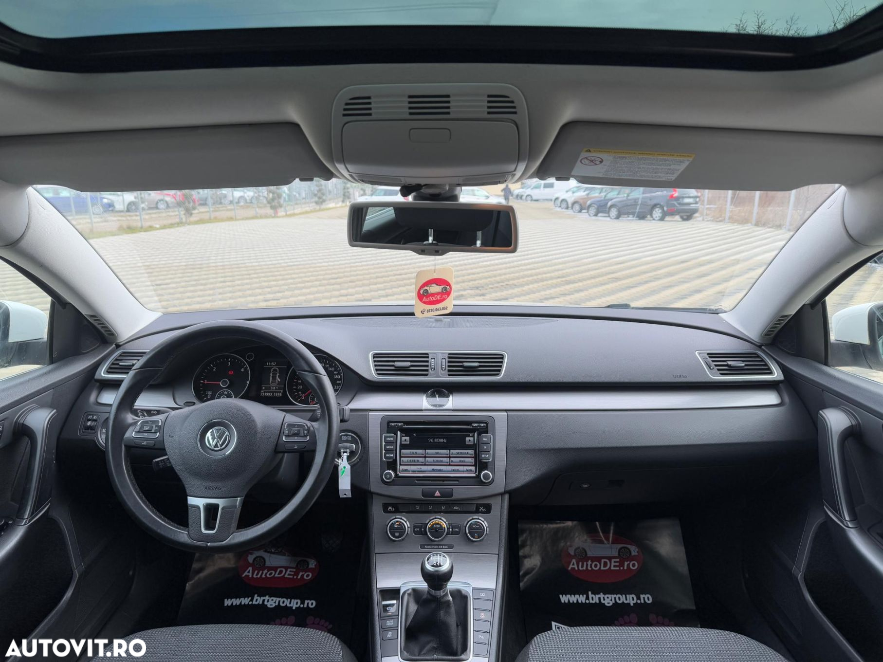Volkswagen Passat - 8