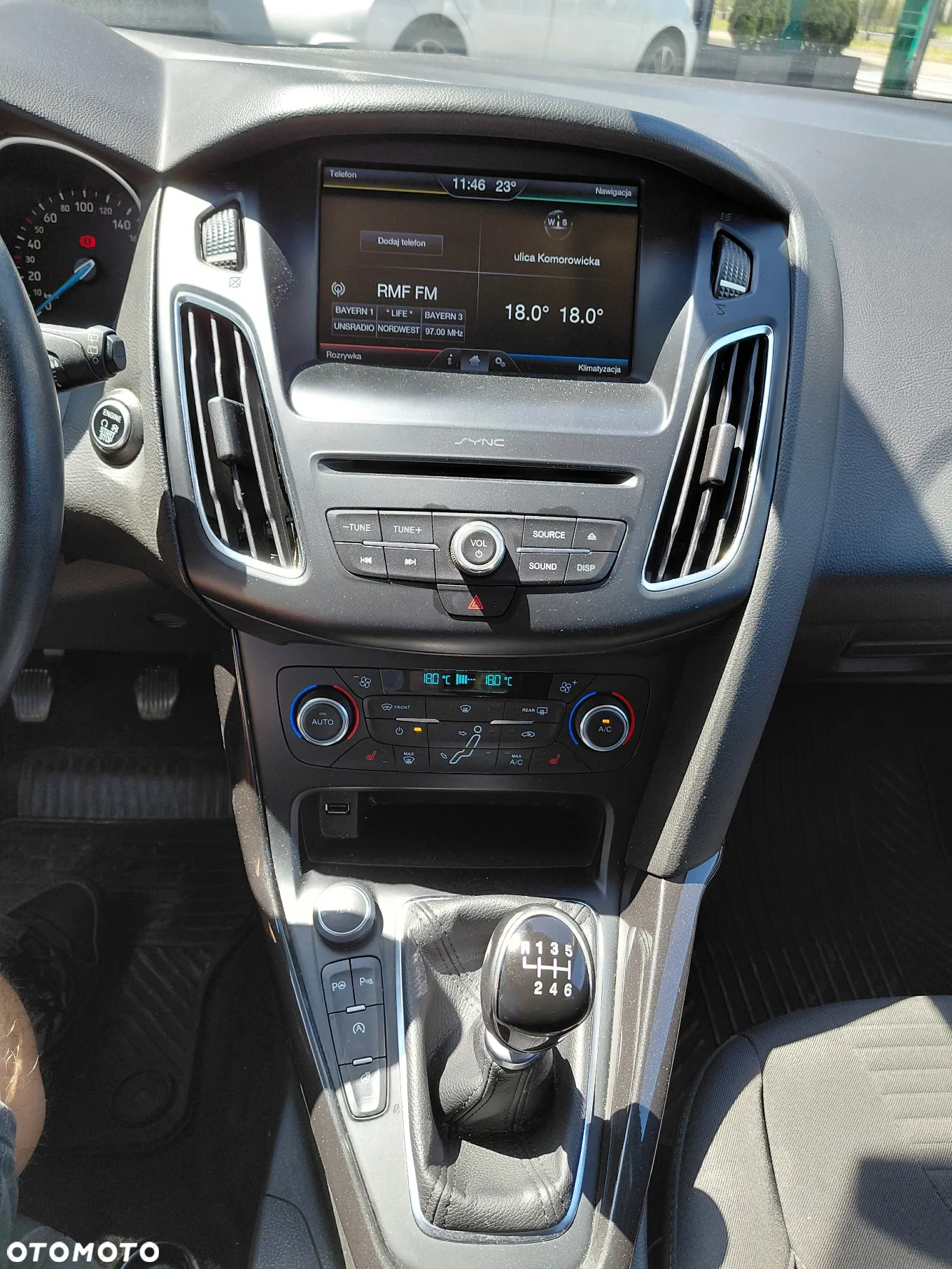 Ford Focus - 25