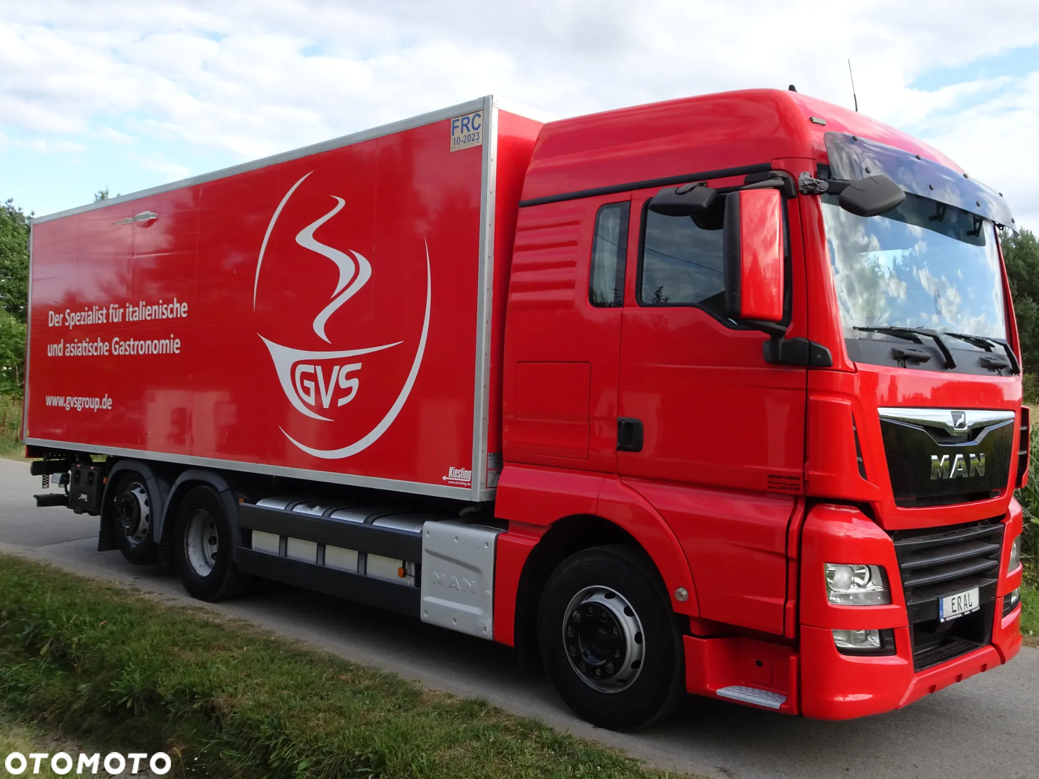 MAN TGX 26,460 Chłodnia Mitsubishi oś skrętna idealny stan - 9