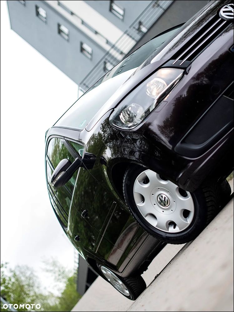 Volkswagen Touran - 16