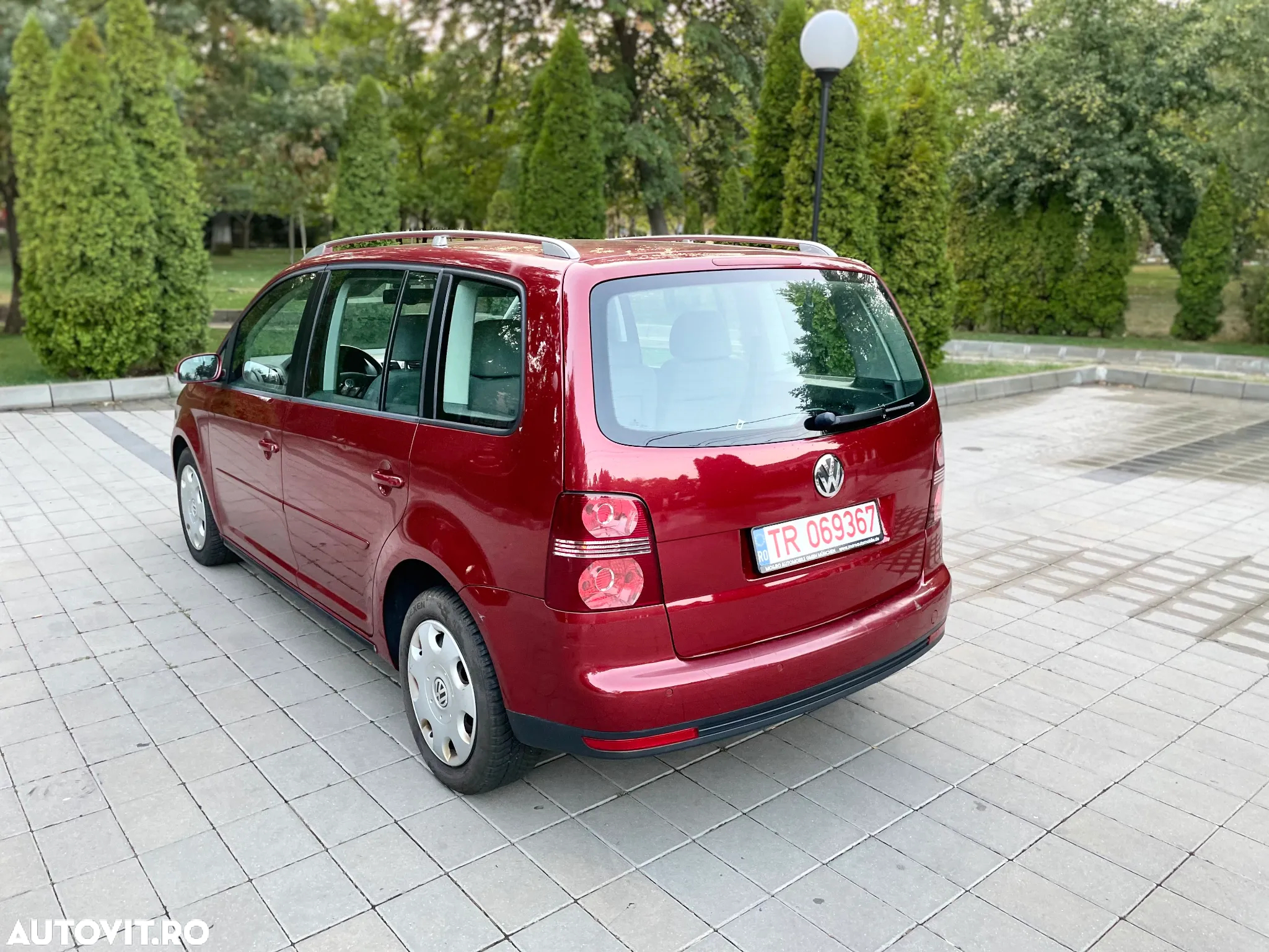 Volkswagen Touran 1.4 TSI Trendline - 4