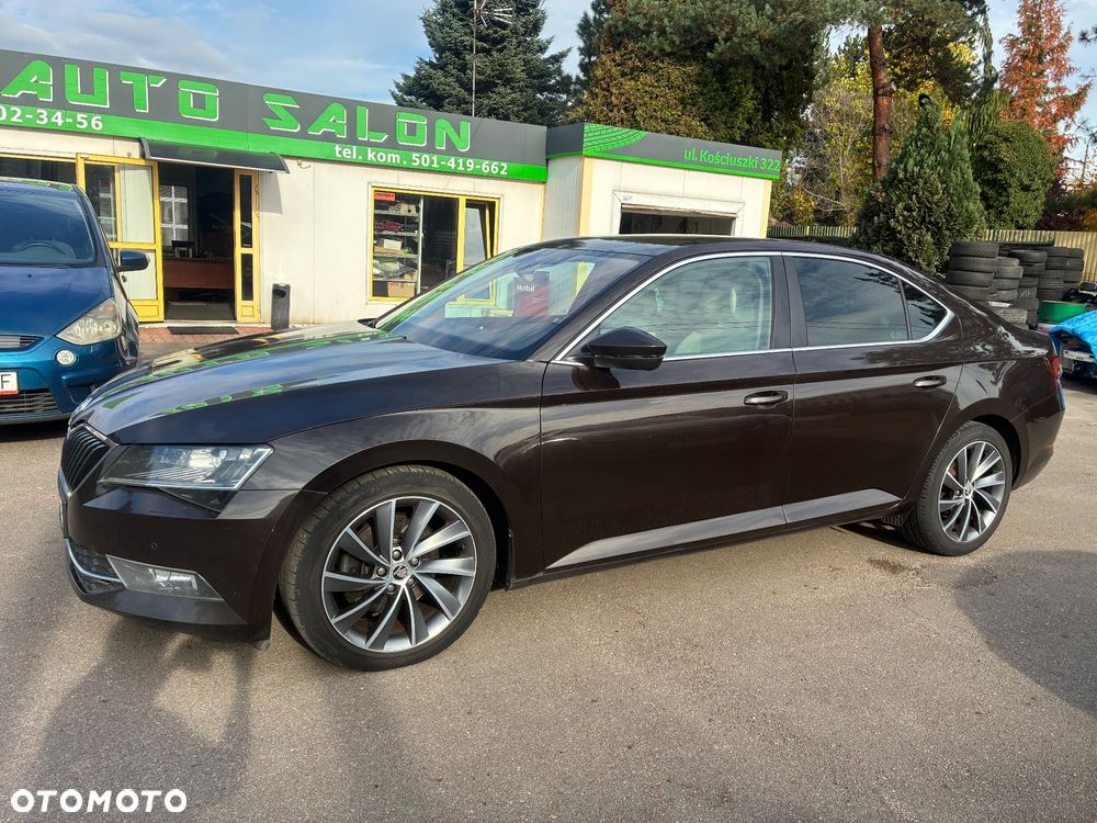 Skoda Superb 1.8 TSI L&K DSG - 8