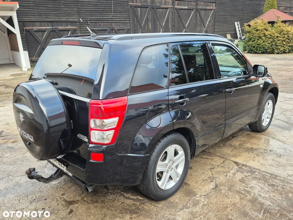 Suzuki Grand Vitara 2.0 Automatik Comfort - 2