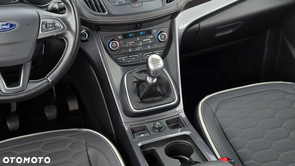 Ford Kuga 2.0 TDCi 2x4 Vignale - 30