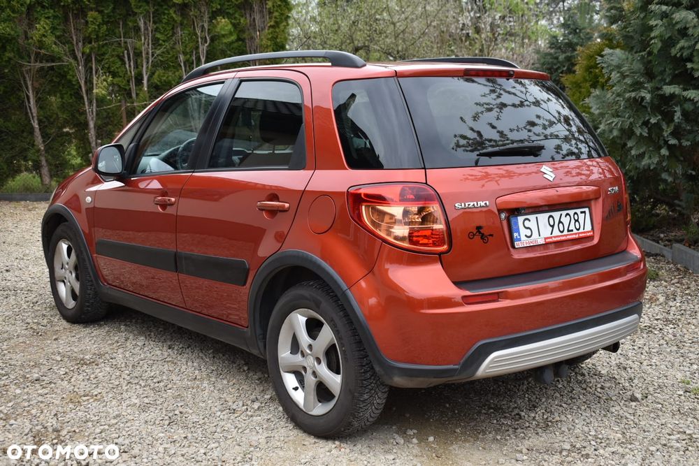 Suzuki SX4 1.6 GS / Premium - 8