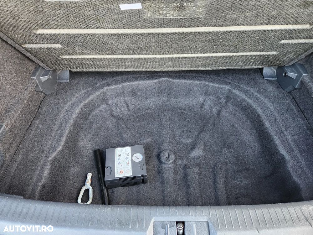 Volkswagen Golf 1.0 TSI BMT Trendline - 9